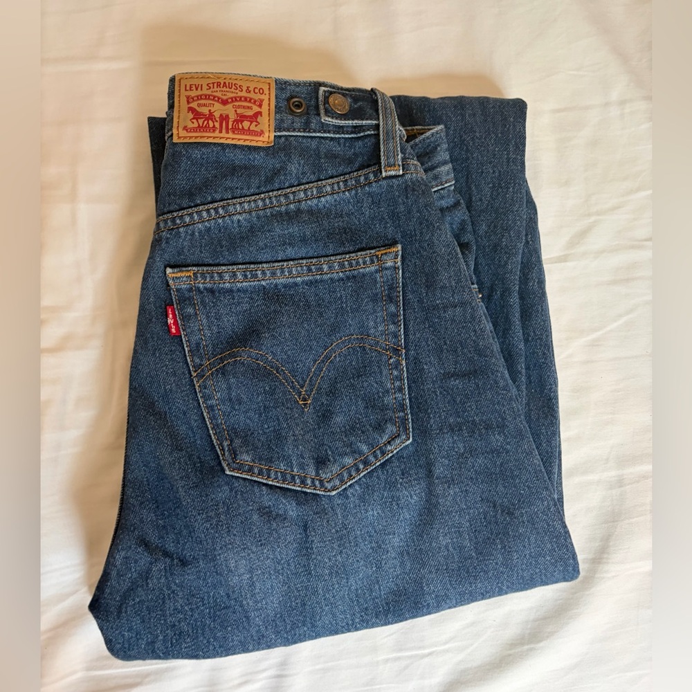 LEVIS Cinch Barrel Women's Blue Jeans - Picture 4 of 5